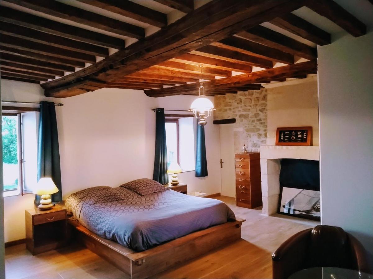 Bed and Breakfast La Ferme Manoir Saint Barthelemy Juaye-Mondaye Екстер'єр фото