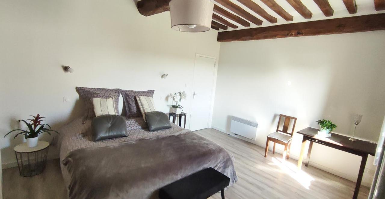 Bed and Breakfast La Ferme Manoir Saint Barthelemy Juaye-Mondaye Екстер'єр фото