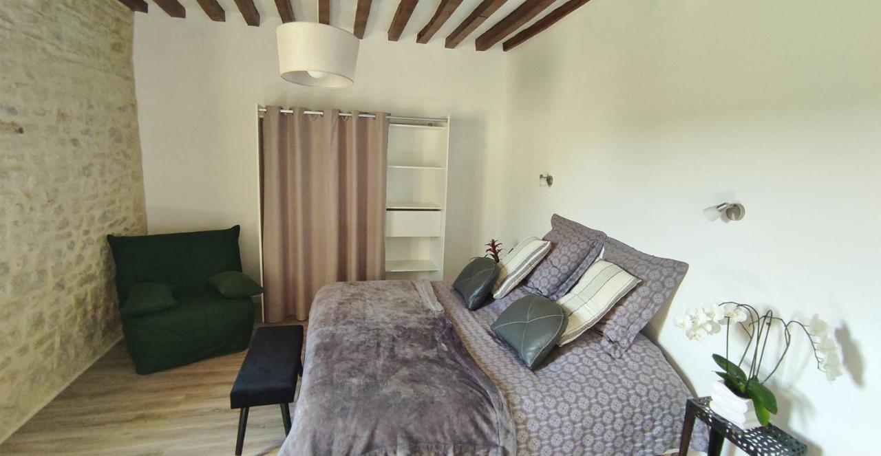Bed and Breakfast La Ferme Manoir Saint Barthelemy Juaye-Mondaye Екстер'єр фото