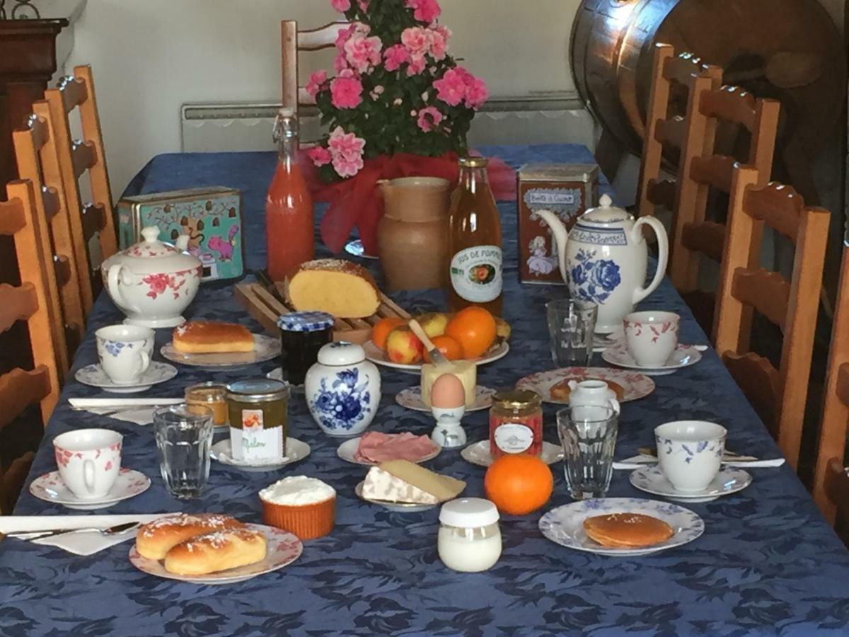 Bed and Breakfast La Ferme Manoir Saint Barthelemy Juaye-Mondaye Екстер'єр фото